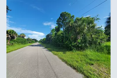 395 Ramblewood Street, Port Charlotte, FL 33953 - Photo 10