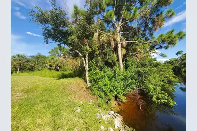 395 Ramblewood Street, Port Charlotte, FL 33953 - Photo 2
