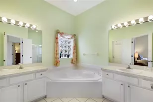 230 41st St NE, Bradenton, FL 34208 - Photo 48