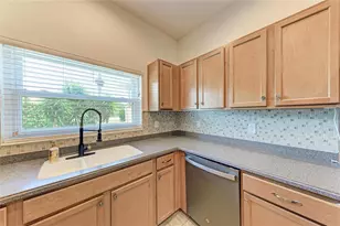 1510 Grantham Dr, Sarasota, FL 34234 - Photo 6