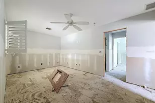 2010 Bayou Grande Blvd NE, Saint Petersburg, FL 33703 - Photo 16