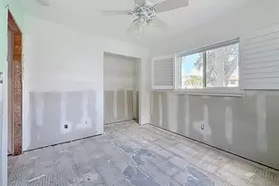 2010 Bayou Grande Blvd NE, Saint Petersburg, FL 33703 - Photo 14