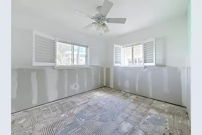 2010 Bayou Grande Boulevard NE, Saint Petersburg, FL 33703 - Photo 12