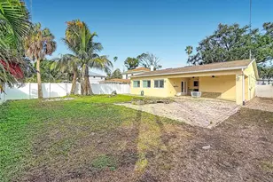 2010 Bayou Grande Blvd NE, Saint Petersburg, FL 33703 - Photo 48