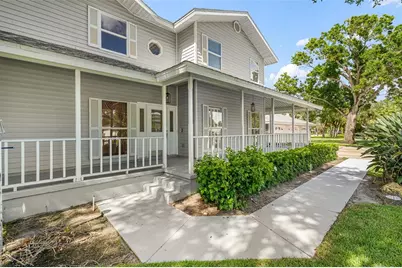 2002 8th Street W, Palmetto, FL 34221 - Photo 8