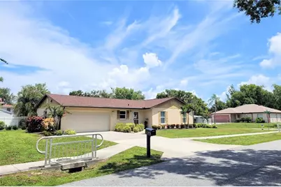 3885 47th Street, Sarasota, FL 34235 - Photo 2
