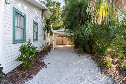 2530 Loma Linda Street, Sarasota, FL 34239 - Photo 6