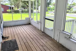 1542 29th St, Sarasota, FL 34234 - Photo 8