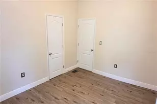 1542 29th St, Sarasota, FL 34234 - Photo 26