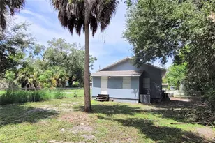 1542 29th St, Sarasota, FL 34234 - Photo 6