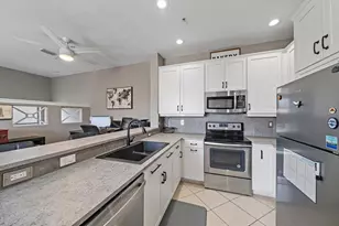 4206 Via Piedra Cir, Sarasota, FL 34233 - Photo 6