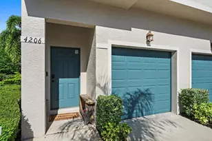 4206 Via Piedra Cir, Sarasota, FL 34233 - Photo 2