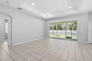 8296 47th St Cir E, Palmetto, FL 34221 - Photo 10