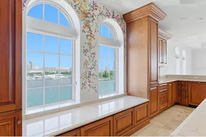 420 Golden Gate Point #700, Sarasota, FL 34236 - Photo 8
