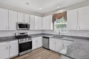 10420 Lucaya Dr, Tampa, FL 33647 - Photo 16