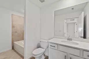 12180 Wellen Golf St, Venice, FL 34293 - Photo 24