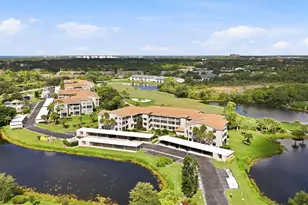 9610 Club S Cir, Sarasota, FL 34238 - Photo 2