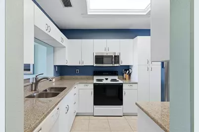 9610 Club South Circle #4107, Sarasota, FL 34238 - Photo 20
