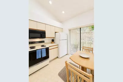 4529 Morningside #8, Sarasota, FL 34235 - Photo 8
