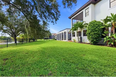 6809 Belmont Court, Bradenton, FL 34202 - Photo 12