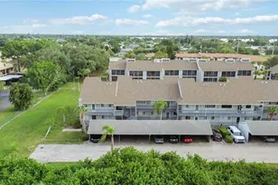 259 Fenwick Dr, Venice, FL 34285 - Photo 40