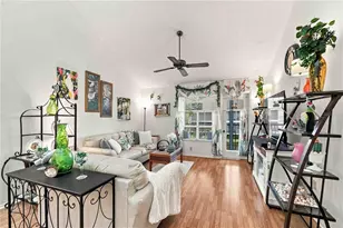 259 Fenwick Dr, Venice, FL 34285 - Photo 6