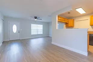 4203 36th St W, Bradenton, FL 34205 - Photo 10