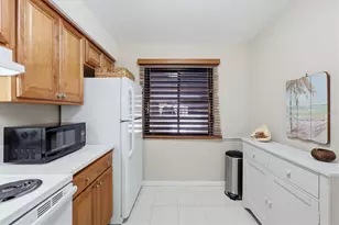 5216 Lake Village Dr, Sarasota, FL 34235 - Photo 24