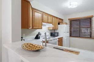 5216 Lake Village Dr, Sarasota, FL 34235 - Photo 20