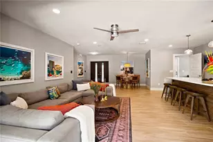 2410 Siesta Dr, Sarasota, FL 34239 - Photo 8