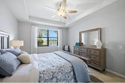 17128 Kenton Terrace, Lakewood Ranch, FL 34202 - Photo 14