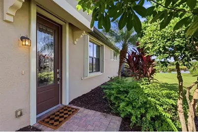 17128 Kenton Terrace, Lakewood Ranch, FL 34202 - Photo 6