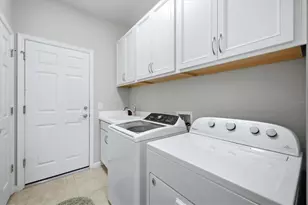 17128 Kenton Ter, Lakewood Ranch, FL 34202 - Photo 18