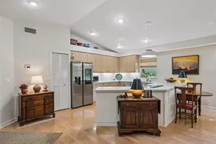 4502 Friar Tuck Ln, Sarasota, FL 34232 - Photo 12