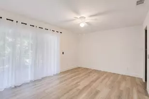 4956 Village Gardens Dr, Sarasota, FL 34234 - Photo 4