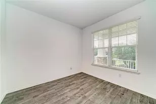 6332 Laurelcrest Gln, Palmetto, FL 34221 - Photo 8
