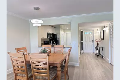 7173 W Country Club Drive N #242, Sarasota, FL 34243 - Photo 12
