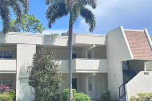 7173 W Country Club Dr N, Sarasota, FL 34243 - Photo 1