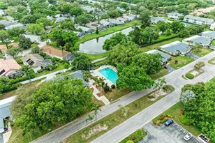 7173 W Country Club Dr N, Sarasota, FL 34243 - Photo 54
