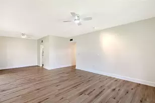 5911 Tidewood Ave, Sarasota, FL 34231 - Photo 4