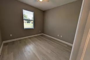 1643 Jeannin Dr, North Port, FL 34288 - Photo 20
