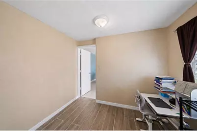 516 29th Street E, Palmetto, FL 34221 - Photo 12