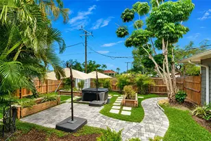 314 32nd St W, Bradenton, FL 34205 - Photo 2