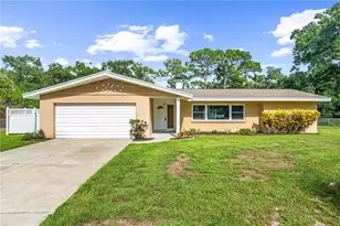 3733 Malec Cir, Sarasota, FL 34233 - Photo 2