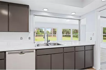 3733 Malec Circle, Sarasota, FL 34233 - Photo 18