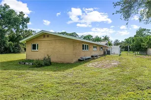 3733 Malec Cir, Sarasota, FL 34233 - Photo 48