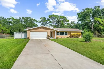 3733 Malec Circle, Sarasota, FL 34233 - Photo 2