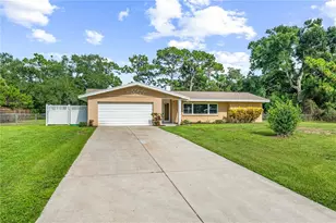3733 Malec Cir, Sarasota, FL 34233 - Photo 2