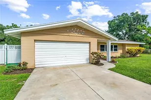 3733 Malec Cir, Sarasota, FL 34233 - Photo 4