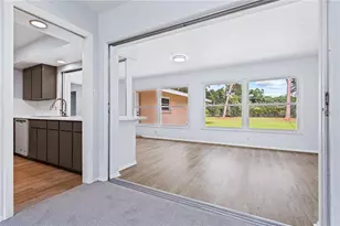 3733 Malec Cir, Sarasota, FL 34233 - Photo 12